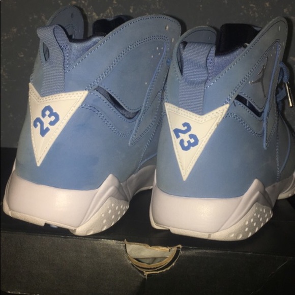 Pantone Jordan 7s - Picture 4 of 4